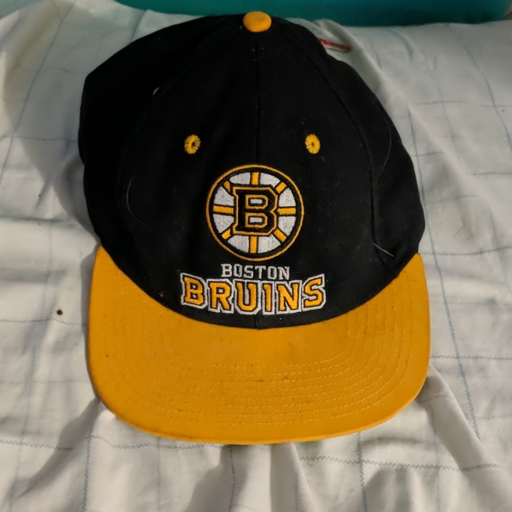 Bruins snapback